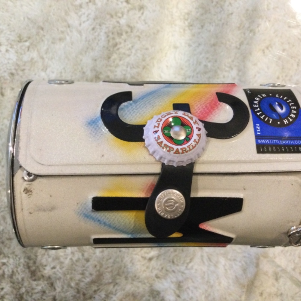 LITTLE EARTH - VINTAGE - License Plate Purse w/ Strap Hawaii  Recycled